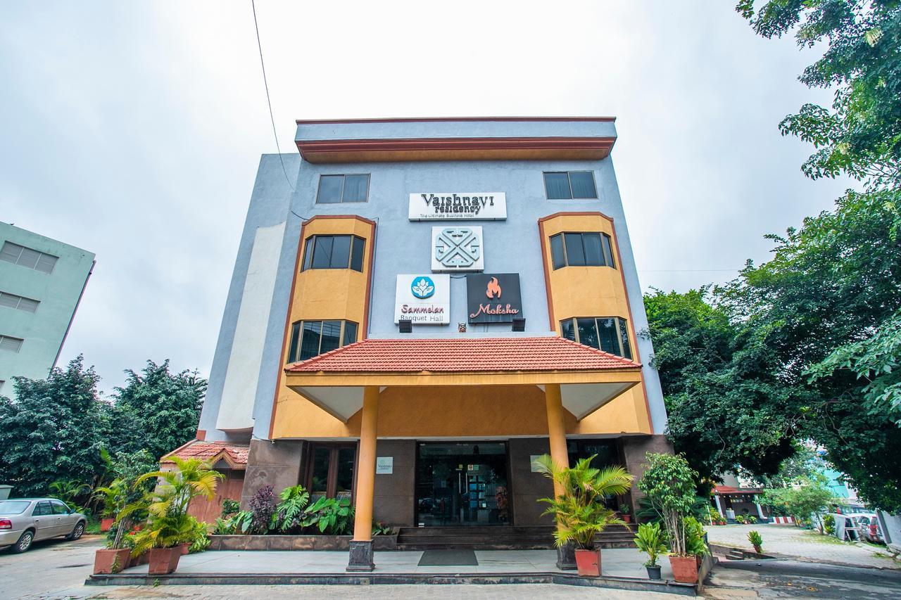 Oyo 18762 Vaishnavi Residency Hotel Bangalore Exterior photo